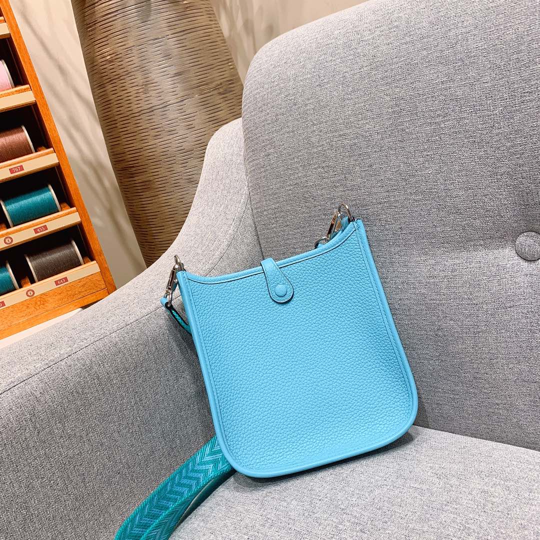 에르메스 미니 에블린16 노던블루 은장 끌레망스 가죽